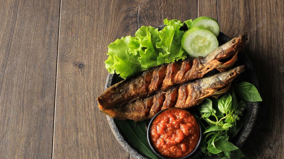 Rasanya Bikin Ngidam: Pecel Lele Mama Novi 21 di Jantung Cilacap